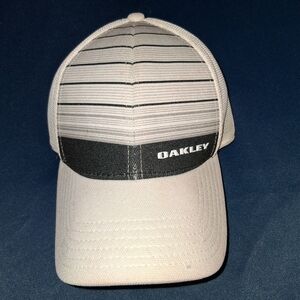 Oakley Black and Gray Men's Hat